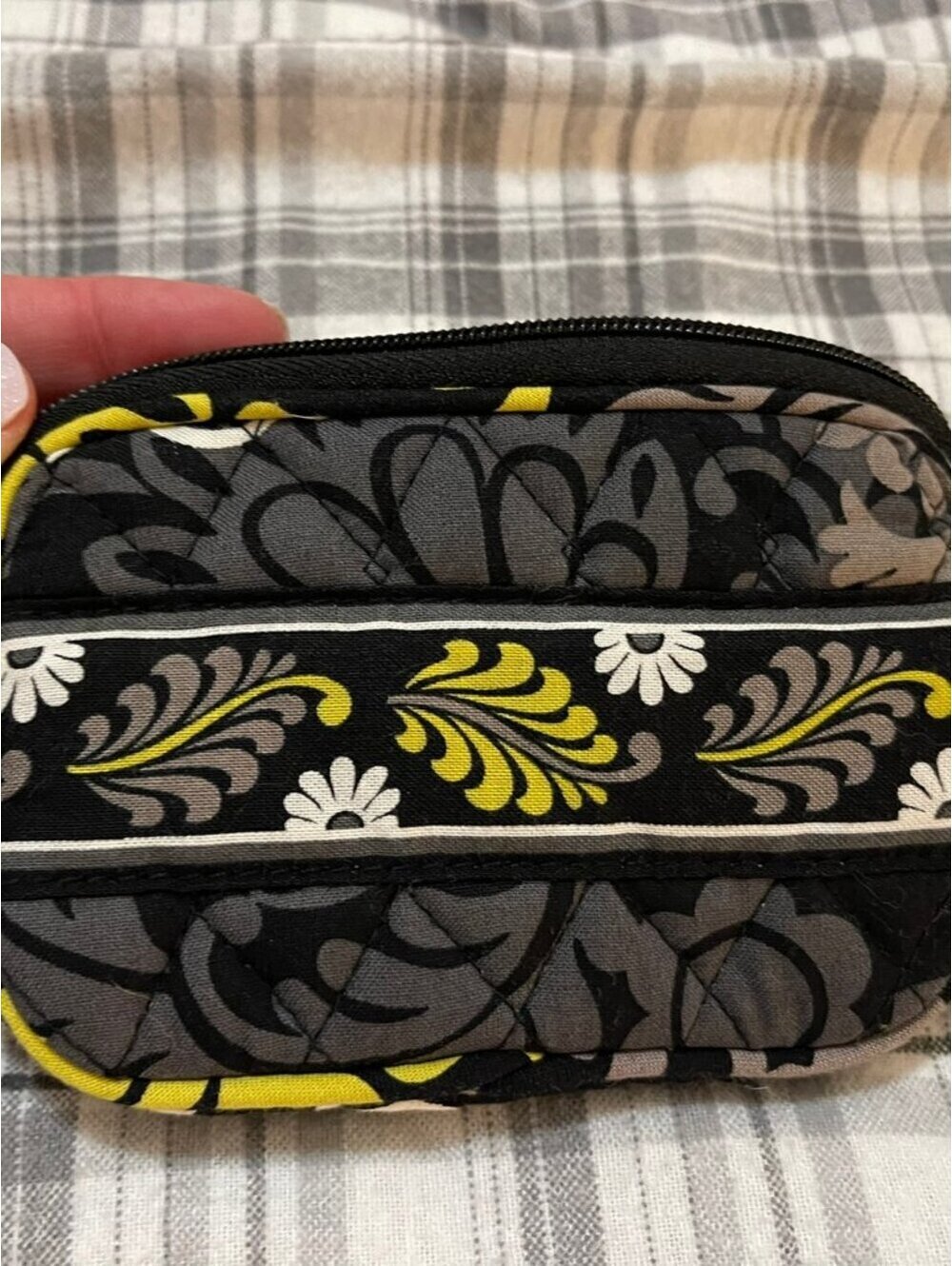 Like New | Vera Bradley | BAROQUE (retired) Floral Quilted Zip Coin Purse